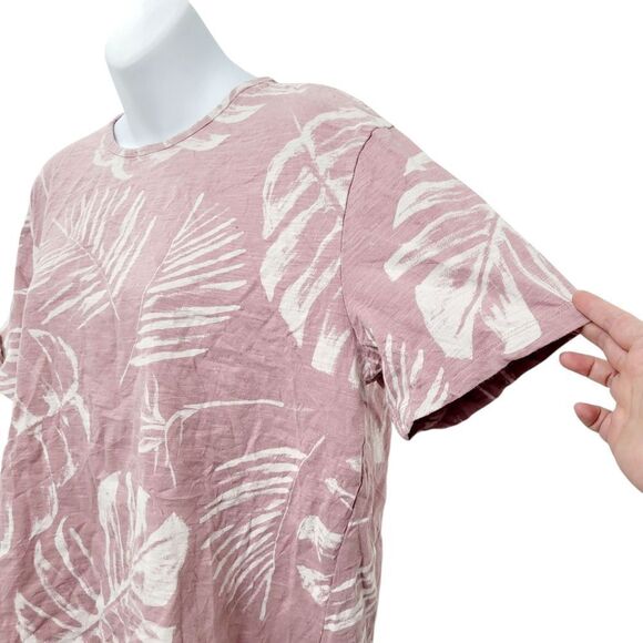 2/$20 Max Cocos Pink & White Leafs Pattern Top Tee Blouse Size: Large - Picture 4 of 7